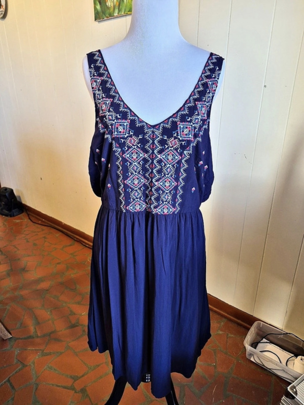 Maurices Geometric Midi Dress in Blue & Red Size 0